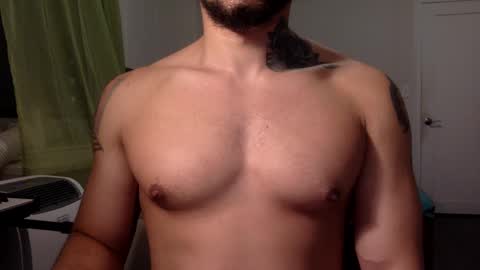 hornybbcxx online show from December 17, 2:01 am