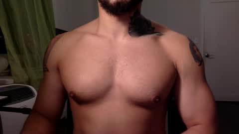 hornybbcxx online show from December 22, 1:01 am