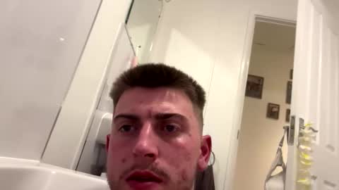 hornydevils11115 online show from September 28, 7:19 pm