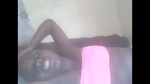 hornygal001 online show from February 20, 9:11 am