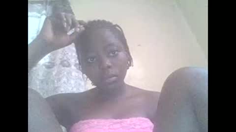 hornygal001 online show from February 28, 5:37 am