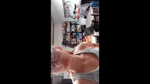 Snapshot of hornyhippies0080 chatting on November 5, 5:40 am Nix D online show from November 5, 5:40 am