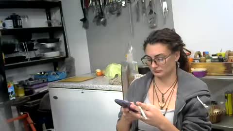 Snapshot of hornyhippies0080 chatting on July 12, 1:46 pm Nix D online show from July 12, 1:46 pm