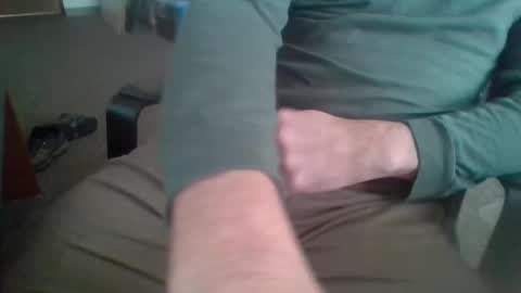 hornyhubby1001 online show from January 5, 5:27 pm