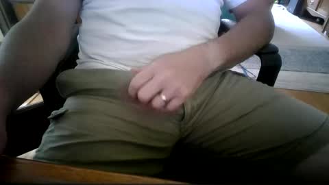 Snapshot of hornyhubby1001 chatting on June 13, 8:18 pm hornyhubby1001 online show from June 13, 8:18 pm