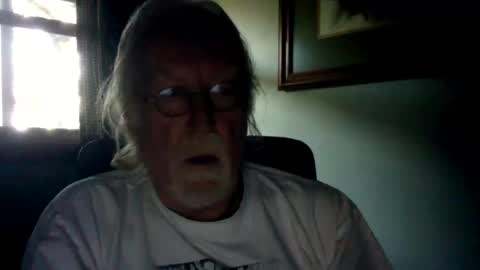 Snapshot of hornyinohio9 chatting on June 8, 11:32 am HornyInOhio9 online show from June 8, 11:32 am