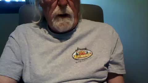 Snapshot of hornyinohio9 chatting on June 13, 1:31 pm HornyInOhio9 online show from June 13, 1:31 pm