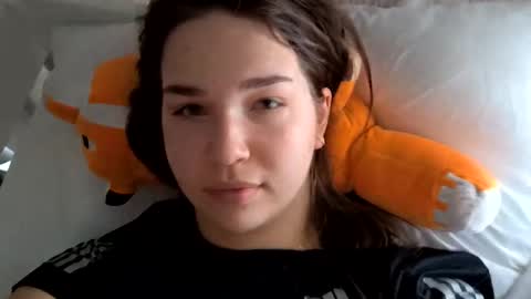 Snapshot of hornykitty_x chatting on May 10, 12:32 pm Alisa and Mike online show from May 10, 12:32 pm