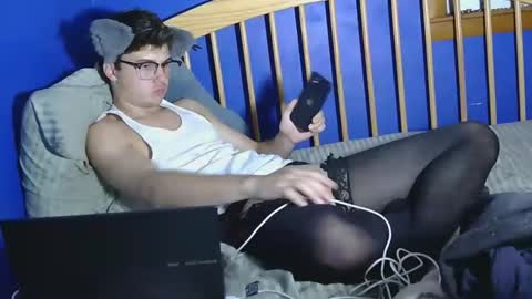 hornymanwhore2 online show from September 15, 11:16 pm