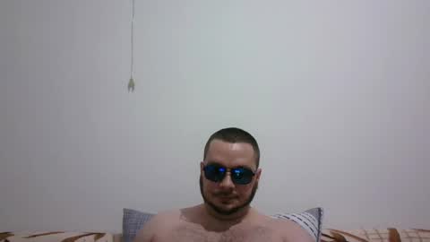 Snapshot of hornymonkey991 chatting on April 18, 7:07 pm hornymonkey991 online show from April 18, 7:07 pm