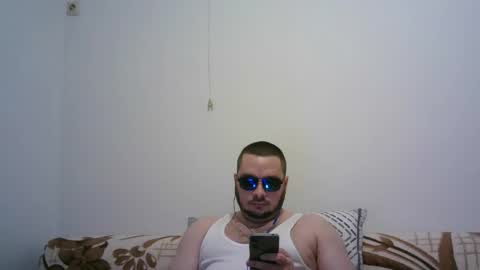 Snapshot of hornymonkey991 chatting on May 19, 6:03 pm hornymonkey991 online show from May 19, 6:03 pm