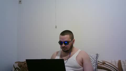 Snapshot of hornymonkey991 chatting on May 20, 5:41 pm hornymonkey991 online show from May 20, 5:41 pm