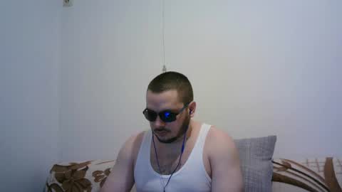 Snapshot of hornymonkey991 chatting on May 23, 5:28 pm hornymonkey991 online show from May 23, 5:28 pm