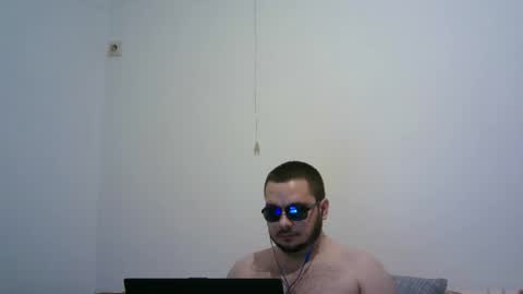 Snapshot of hornymonkey991 chatting on May 31, 5:48 am hornymonkey991 online show from May 31, 5:48 am