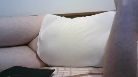 Snapshot of hornymonkey991 chatting on June 17, 6:42 pm hornymonkey991 online show from June 17, 6:42 pm