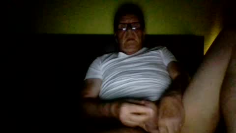 hornyoldman2558 online show from July 17, 6:02 pm