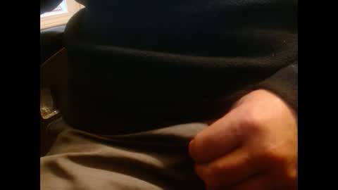 Snapshot of hornypilotguy chatting on December 1, 10:43 pm hornypilotguy online show from December 1, 10:43 pm