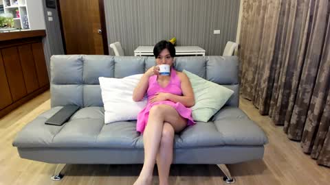 Puca  Tam online show from October 18, 5:35 pm