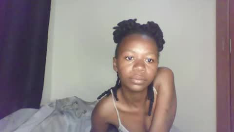 Snapshot of hornysouls01 chatting on September 10, 4:01 am hornysouls01 online show from September 10, 4:01 am