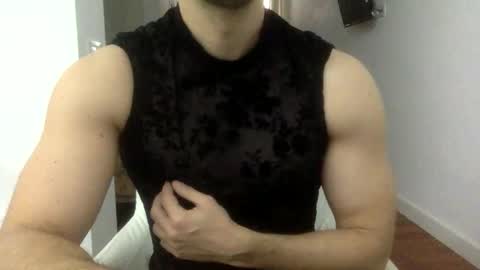 hornyspaniard93 online show from April 5, 2:58 pm