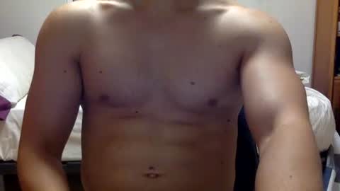 Snapshot of hornyspaniard93 chatting on July 9, 12:09 pm hornyspaniard93 online show from July 9, 12:09 pm