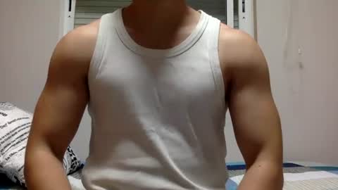 Snapshot of hornyspaniard93 chatting on July 19, 12:47 am hornyspaniard93 online show from July 19, 12:47 am