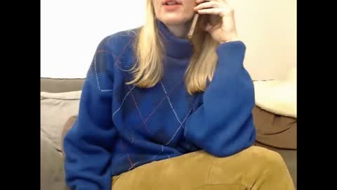 Snapshot of hornyssima chatting on February 4, 2:56 pm Hornyssima online show from February 4, 2:56 pm