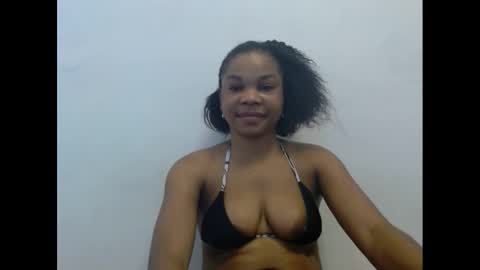 Snapshot of hornyxbum chatting on March 5, 2:45 pm hornyxbum online show from March 5, 2:45 pm