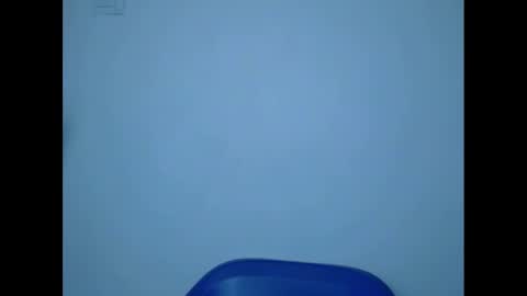 Snapshot of hornyxbum chatting on March 5, 10:32 pm hornyxbum online show from March 5, 10:32 pm