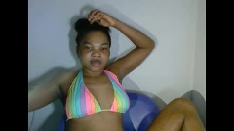 Snapshot of hornyxbum chatting on March 12, 8:20 pm hornyxbum online show from March 12, 8:20 pm