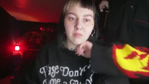 Messalina Horror online show from December 4, 6:22 am