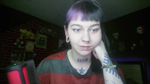 Snapshot of horror_circus chatting on November 22, 8:08 pm Messalina Horror online show from November 22, 8:08 pm