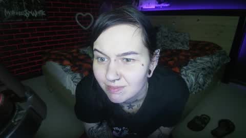 Snapshot of horror_circus chatting on November 27, 1:40 am Messalina Horror online show from November 27, 1:40 am