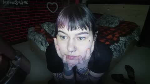 Snapshot of horror_circus chatting on November 28, 1:08 am Messalina Horror online show from November 28, 1:08 am