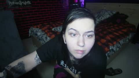 Snapshot of horror_circus chatting on December 13, 7:53 pm Messalina Horror online show from December 13, 7:53 pm