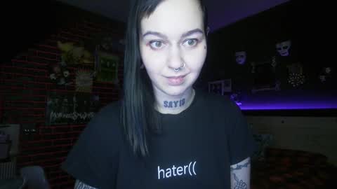 Snapshot of horror_circus chatting on December 18, 10:16 pm Messalina Horror online show from December 18, 10:16 pm