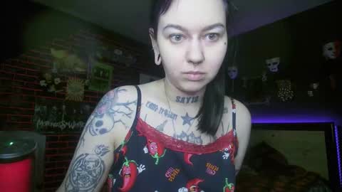 Snapshot of horror_circus chatting on February 1, 11:14 pm Messalina Horror online show from February 1, 11:14 pm