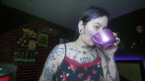 Snapshot of horror_circus chatting on February 2, 11:58 pm Messalina Horror online show from February 2, 11:58 pm