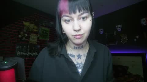 Snapshot of horror_circus chatting on March 4, 10:05 pm Messalina Horror online show from March 4, 10:05 pm