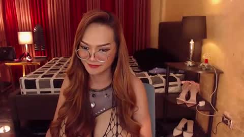 Snapshot of horsecockjackie chatting on December 12, 1:10 am horsecockjackie online show from December 12, 1:10 am