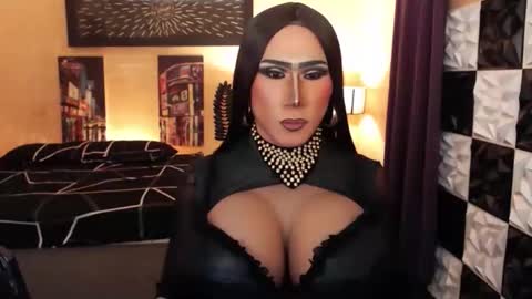 Snapshot of horsecockjessica chatting on October 10, 1:59 am horsecockjessica online show from October 10, 1:59 am