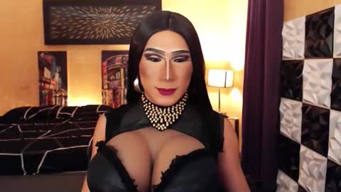 Snapshot of horsecockjessica chatting on October 10, 11:37 pm horsecockjessica online show from October 10, 11:37 pm