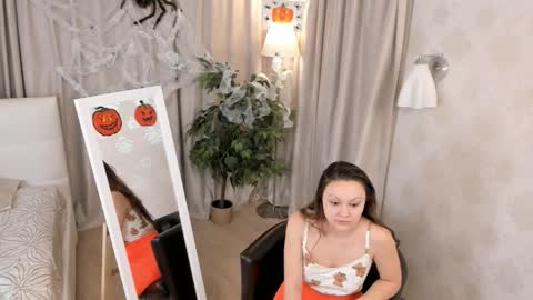 Snapshot of hostia_milk chatting on October 21, 2:23 am Hostia Milk NEXT STREAM  online show from October 21, 2:23 am