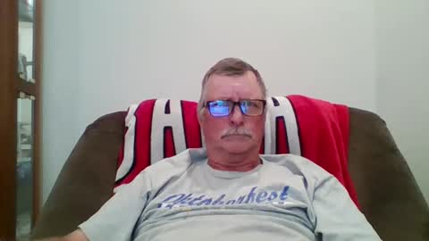 Snapshot of hot4tightholes chatting on March 20, 2:44 pm hot4tightholes online show from March 20, 2:44 pm
