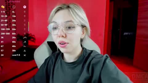   online show from October 21, 10:38 am