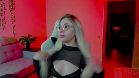   online show from December 1, 6:57 pm