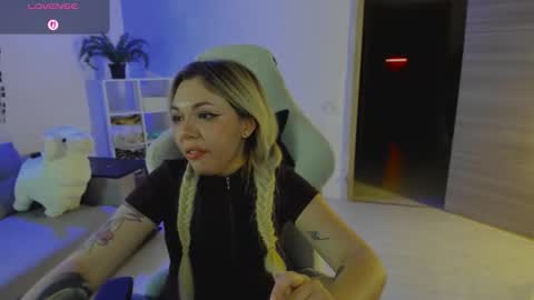   online show from December 17, 9:21 pm