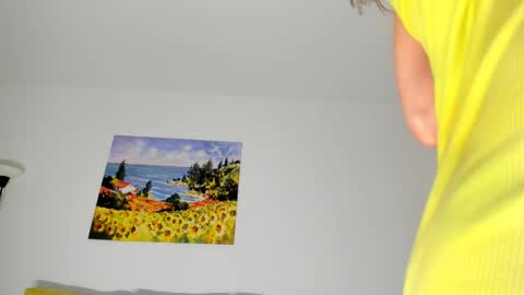 Snapshot of hot_babes_live chatting on February 20, 6:57 pm AnaVicky online show from February 20, 6:57 pm