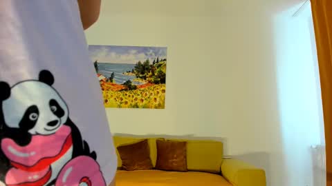 Snapshot of hot_babes_live chatting on March 2, 12:22 pm AnaVicky online show from March 2, 12:22 pm