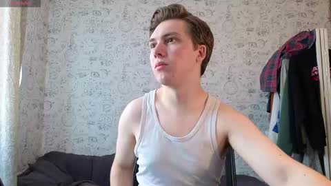 Snapshot of hot_boy_oscar chatting on September 23, 11:13 am Oscar  online show from September 23, 11:13 am